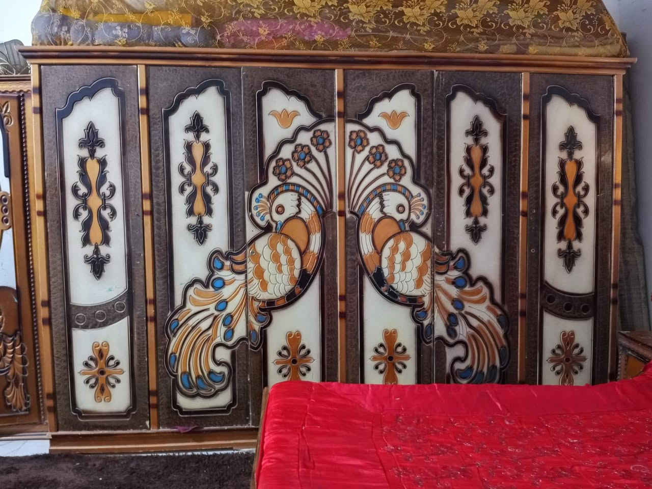 غرفة نوم كامله+بلازمه شغاله
السعر 800 بيع مستعجل***********
