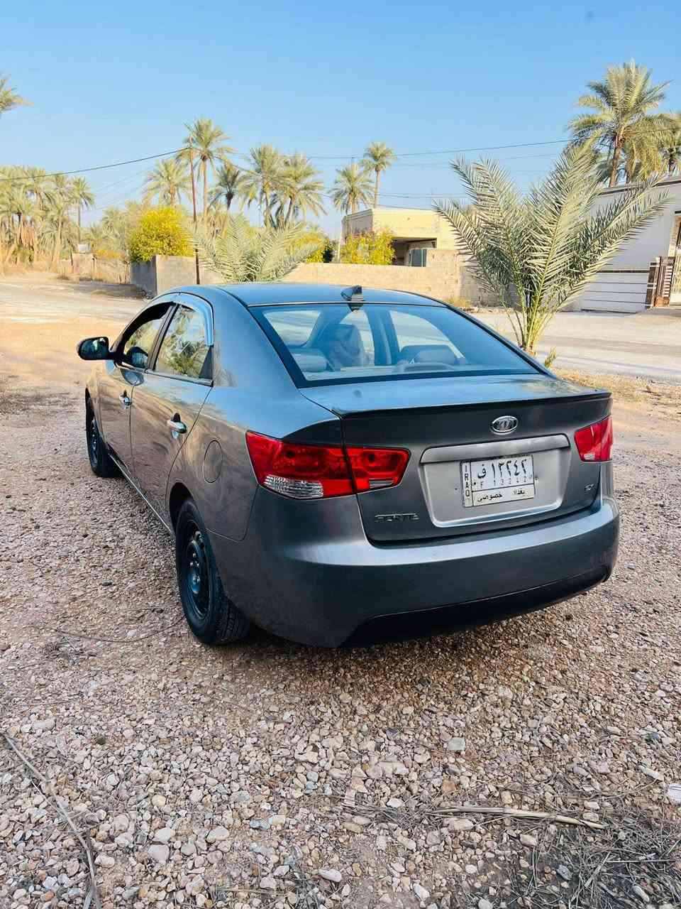 فورتي موديل 2010 وارد أمريكي بيه صبغ ٥ قطع بدون دواخل سياره بيه سونار بل منشور سياره جاهز كير مكينه حداديه  تبريد تدفئه كامره رقم بغداد سنويه جديده السعر 85 أوبيه مجال المكان بابل محاويل رقم الهاتف ***********
