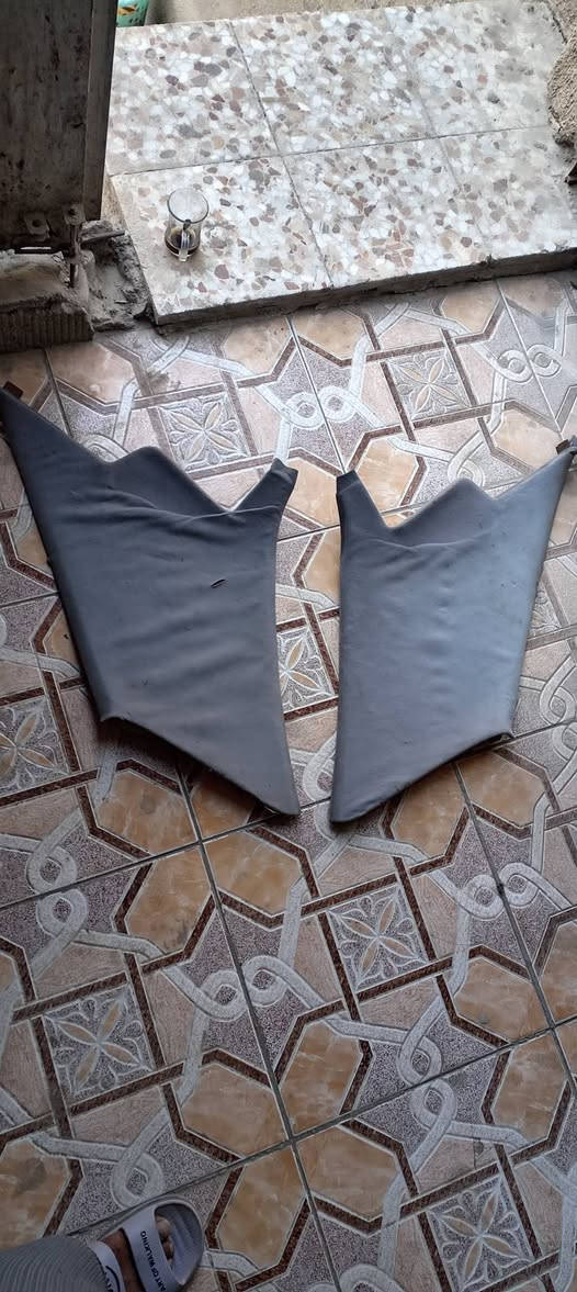 سلام عليكم غراض محور مال تفصيخ للبيع شلع السعر ٢٠٠الف قفل اتصال ***********
