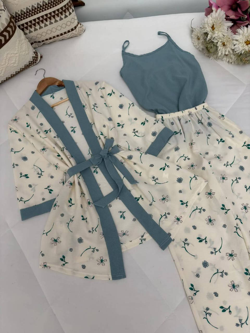 تراك ثلاث قطع❤‍🩹
السعر 15الاف فقط
خامة فانيل صيفي
38-40-42-44-46


**إذا كنت صاحب هذا الإعلان وتريد حذفه لأي سبب، رجاءا أرسل رسالة إلى الدعم الفني**