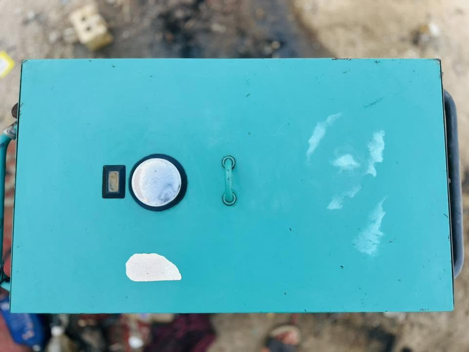 السلام عليكم
للبيع مولد كاما گاز كاتم 5kv يعني 20 امبير المولده بلادية شغالة تشتغل نگره سلف نظيف كلش وبالواقع انظف من الصور رايدها 450 وبيها مجال بسيط


**إذا كنت صاحب هذا الإعلان وتريد حذفه لأي سبب، رجاءا أرسل رسالة إلى الدعم الفني**