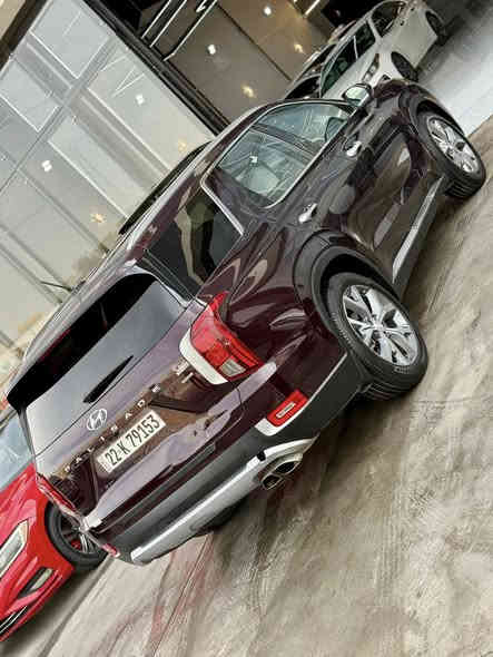 السلام عليكم 
بلسايد 2021 السعر 249🔥
ماشيه 63 mil ره قم تلفون ***********
***********
المحرك : 3.8L V6
المواصفات : 
فتحه سقف 
بصمة تشغيل + بصمة ابواب + تشغيل عن بعد
رادارات اماميه + خلفيه + جانبيه 
حساسات اماميه +
كشنات اماميه تدفئه
كشنات جميعها كهرباء+الصف الثالث صعود ونزول كهربائي
كشنات vip منفصل 
بردات جانبيه
تبريد مركزي + منفصل التحكم 
تحكم ستيرن + شفتات ستيرن + تدفئه ستيرن 
مري هيتر + تعتيم 
ويل كب 20
صندوق كهرباء شفط 
5 وضعيات قياده 
اوتو هولد
سايد بريك بصمه + مثبت سرعه + تحديد مسار 
شحن لاسلكي + شاشة كبير + carplay
وبعد بيها هواي مواصفات 
السيارة بيها قطعتين صبغ 
 مكان الموصل 
جانب الايسر/ مدينه المعارض الجديده 
معرض الباشا
السعر 249$🔥
