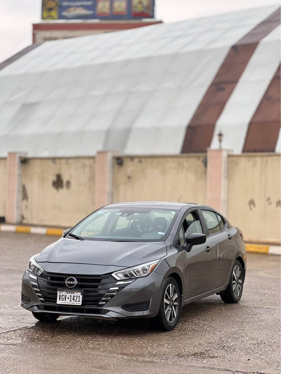 نيسان فيرسا 2024 S
سبغ ٣ بارجه بي داغلي 
ارباك سوكان سبستم شريكهً
ماسفات S محسن ويل كروم 
بردو رادار شريكه 
سعر 112و مجال 
شوين اكري 
رقم تلفون :***********☎️ اكر, نينوى
