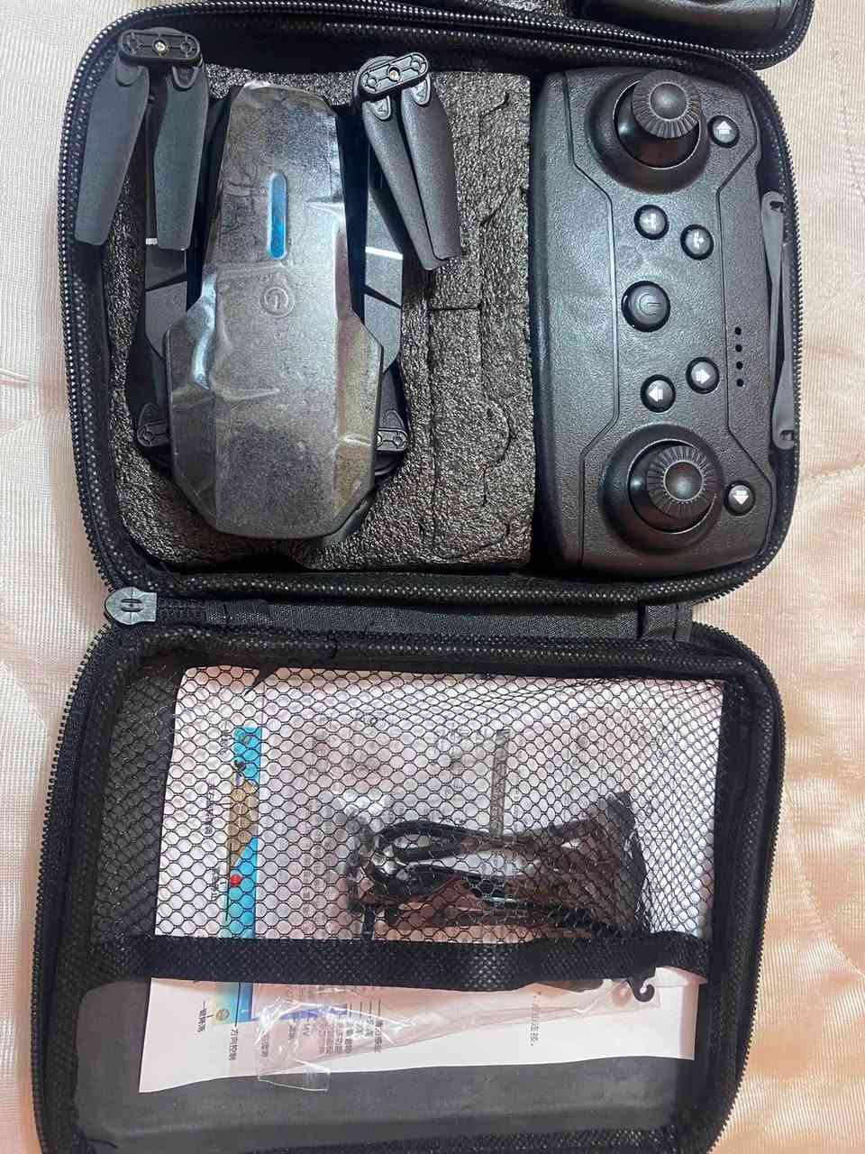 طيارات درون للبيع سعر 10 الاف فقط جديد طك جيس شغال مية بلمية تصوير 4k مسافات جيدة للتواصل ***********
