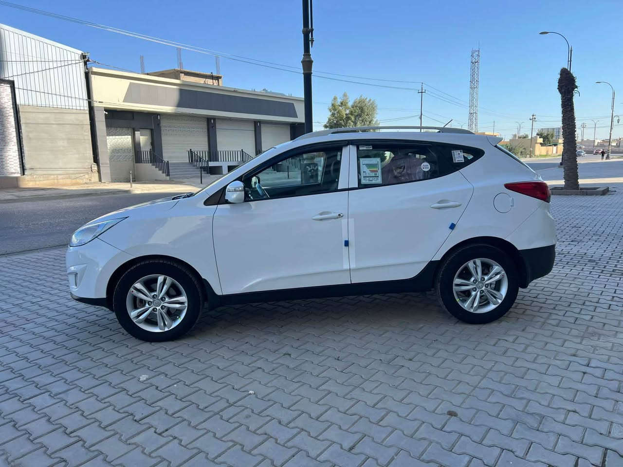 هوندا توسان خليجي محرك دوش 
موبايل***********
موديل2013
سياره بدون ضرر بدون صبع بدون دواخل بيها فقط شبر تعديل جاملغ سايق
محرك مامفتوح كير مامفتوح لا صرف لابخار
مواصفات 
ويل كرووم
مرايه اشاره +شفت
بلاجكتور
كامرا بل مرايه
العدد سويج 2 بلادي
نضام cec
تخم تاير جديد صدر جديد بطاريه جديد تبريد تدفئ بشرط
سياره سنويه 2030هزاه براد جديد بسمي تحويل وكاله حاضر
مكان سياره كركوك استفسار*********** كركوك, العراق
