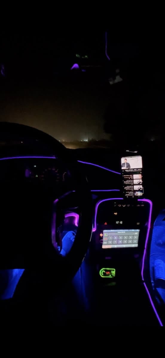 السعر 44
***********
للبيع سوناتا 2 موديل93 رقم ديالى بسمي سنوية جديدة رقم دولي محرك مسكر كير اوتماتيك تخم تاير جديد مصبوغة عام بدون ظربة الشراي يتصل السعر 44وبيه مجال قليل ***********
