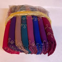 مرحبا زبائنه الكرام عرض جديد 🚕😍🚕#تخفيضات  #اقمشة  / للن مطرز مطاط اصلي...