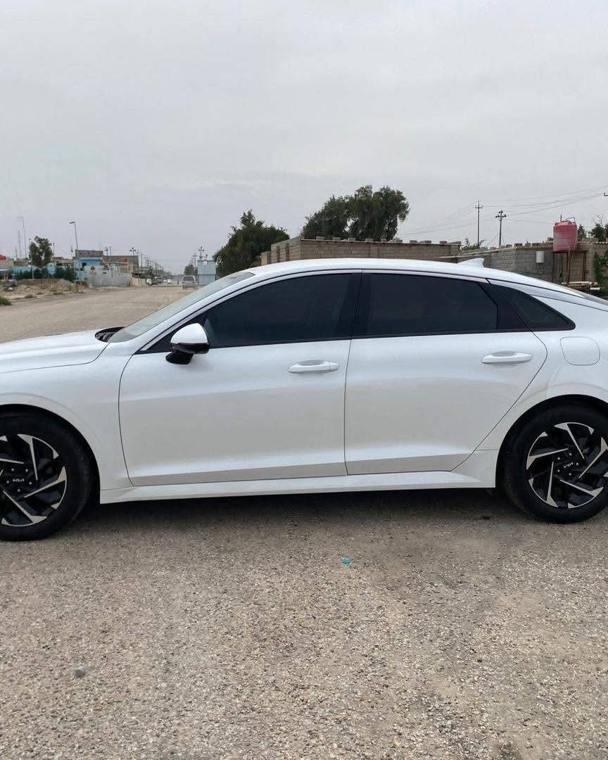 🚗 للبيع | كيا K5 هايبرد (وارد كوري)

📍 الموقع: البصرة
🔹 الموديل: 2024
🔹 النسخة: هايبرد – وارد كوري
🔹 الترقيم: بصرة – تحويل مباشر
🔹 الملكية: باسم شخصين
🔹 الحالة: حادثة جاملق أمامي، تبديل البنيد، مع ملاحظة بالجاملق الخلفي.

✅ فول مواصفات (عدا البانوراما)
✅ تخم تاير حدادي
✅ تبريد جديد
✅ سيارة نظيفة وجديدة بمعنى الكلمة

📞 رقم التواصل: ***********

💬 اكتب (تم) بالتعليقات وسيتم الرد عليك تلقائياً بالسعر ورقم التواصل.

━━━━━━━━━━━━━━
📌 ملاحظة: صفحة TopCar IQ مخصصة للنشر فقط، وأي اتفاق بيع أو شراء يكون بين البائع والمشتري، والصفحة غير مسؤولة عن أي اتفاق يتم بين الطرفين.

🤍 يرجى متابعة الصفحة للاطلاع على آخر عروض السيارات.

#TopCarIQ #K5 #KiaK5 #كيا #كي_فايف #هايبرد #وارد_كوري #سيارات_للبيع #سيارات_العراق #البصرة

