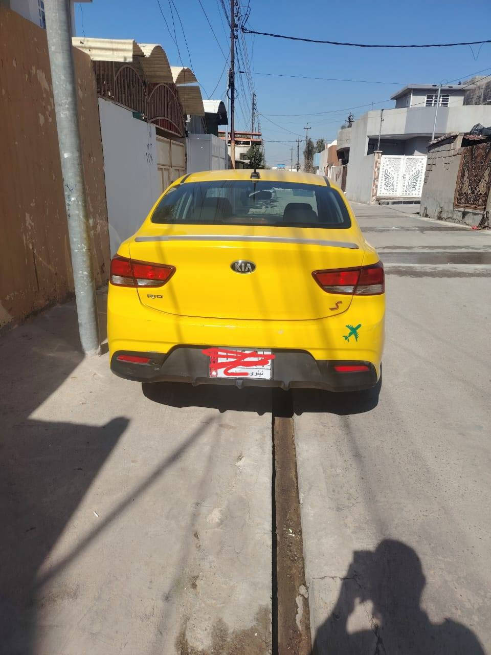 للبيع
كيا ريو 2018 
#حادث السياره بوند وجاملغ بدون دواخل 
محرك حجم 16 دوش كير AT المرغوب 
محرك كير تبريد شرط 
مواصفات نص فول 
تحكمات استيرن 
ثلاث انظمة قيادة
رقم نينوى الماني  باسمي سنويه جديده  شرط التحويل
مكان سياره موصل حي الزهراء 
#مكلف بل نشر
***********
***********
