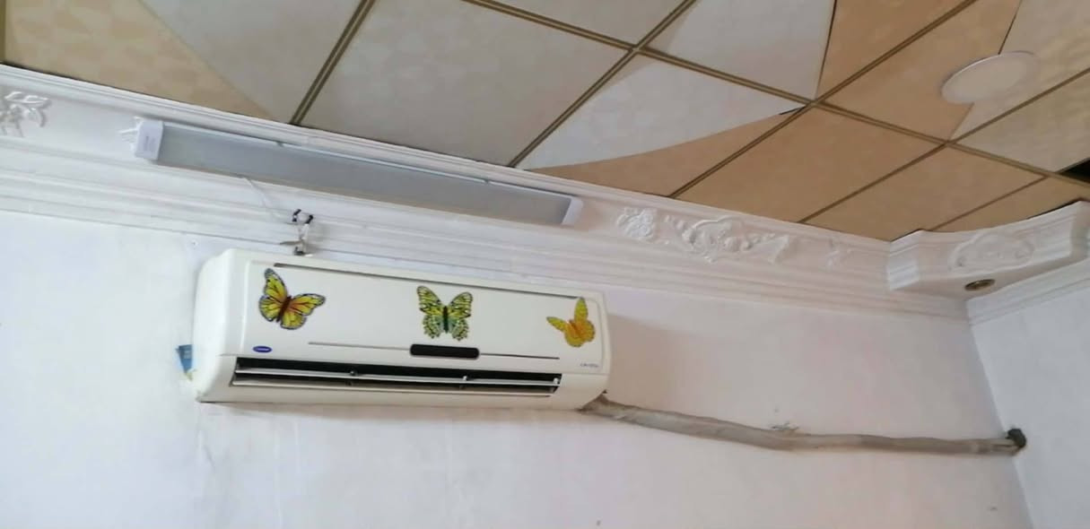 سبلت للبيع 
الحجم طنين 
نظيف شغال حار بارد
السعر 300


**إذا كنت صاحب هذا الإعلان وتريد حذفه لأي سبب، رجاءا أرسل رسالة إلى الدعم الفني**