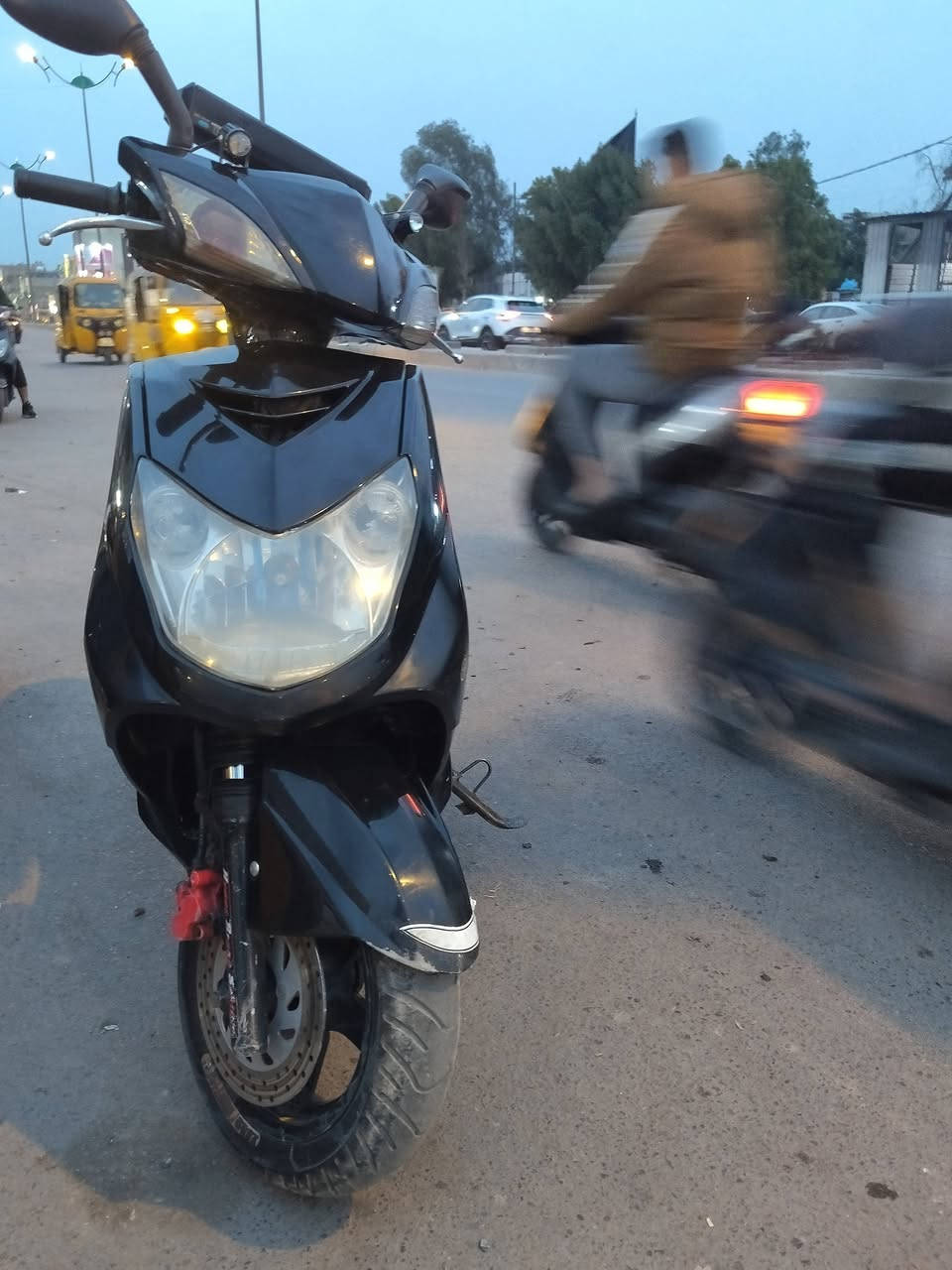 سلام عليكم سكنز فحل ياباني نوزل كفالة عامة كفرات بلادية دراجة خير من الله معدل وشعلة وبيهه سماعات مكاني حي اور رقمي ***********
