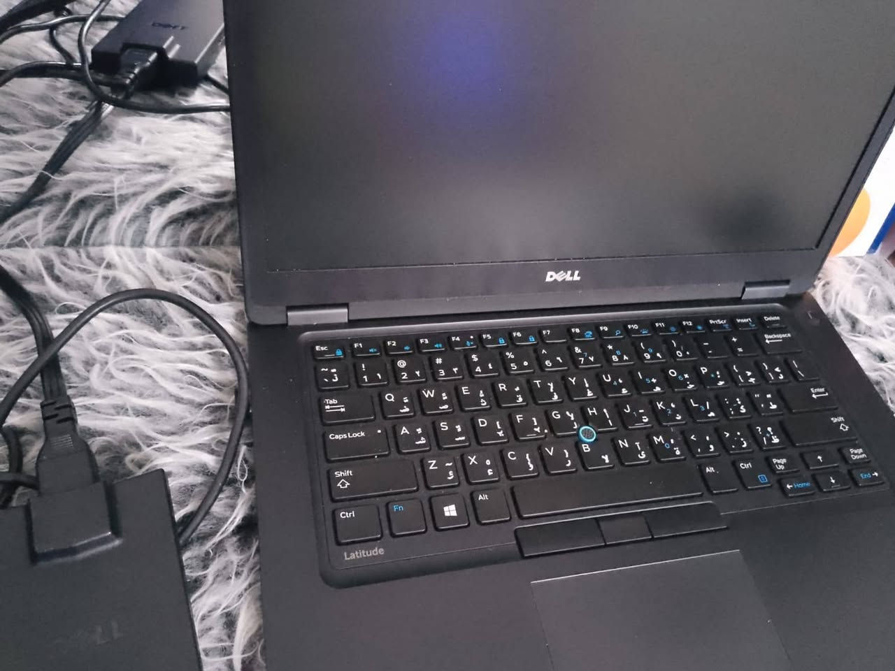 السلام عليكم شباب حاسبه للبيع نضافه فول كوراي سفن جيل السابع ذاكره256 رام 16 كرت  الشاشه جي فوكس 930 السعر350 وبيها مجال بسيط ***********
