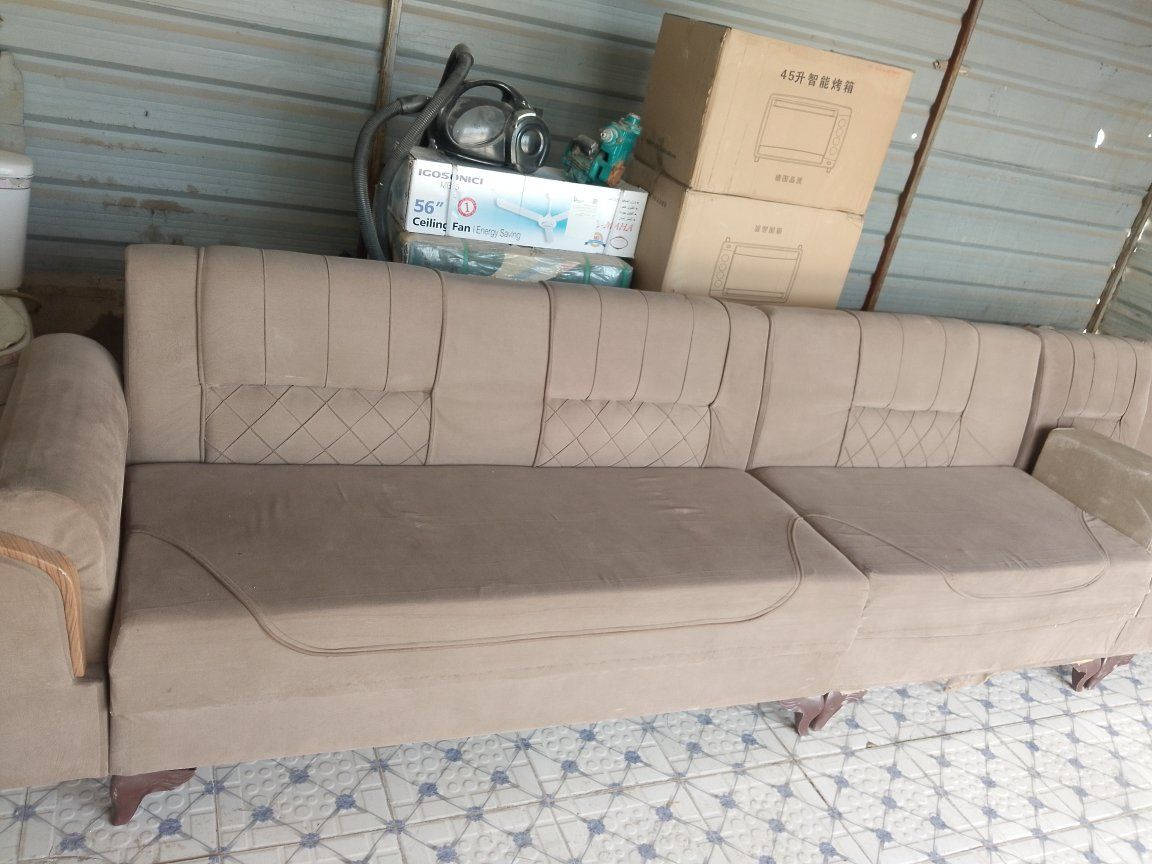 ديوان عشر مقاعد تزكام كل ضرر ما بي سعره 200 مجمع حطين مقابل المنتزه  ***********
