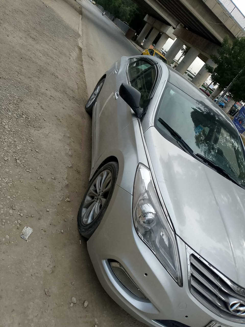 سلام عليكم عندي ازيرة موديل 12 خليجي سيارة محرك 3300 عده الفتحة بيها حادث جافية ع صفحةالسايق بل قمارة صبغ ومعجون .
نواقص .
1 صدر نص ونص
2 نوزلات بيها 4 مهورات مابيها تسارع ب مشي تفتح امشي شكد ما تريد 
3 مبخرة مال بانزين الفيشة ياما المبخرة لان فحصت ب جهاز مابيها شي 
4 كهربائيات ترتيب 
كدامكم الي ماعندة عيوني يشلعهن ولي ما تعجبة جوة نعالة 
مكاني بغداد*********** 
السعر 80 وبيها مجال
