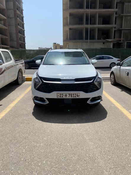 اسلام عليكم 
كيا اسبورتج مويل 2023 مواصفات عاديه بس بيها بارد ابطارف البنيد السياره مكانها بغداد حي الجهاد السعر 207 اوببها مجال للشراي ***********
