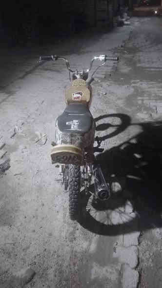 سلام عليكم دراجه أيراني 4كير نامه سي جي دراجه كفاله عامه دراجه نضيفه وما مفتوحه بس مابيها اوراق اكفلك سرقه سعر 550وبيها مجال للشراي عنوان بغداد الحريه ***********
