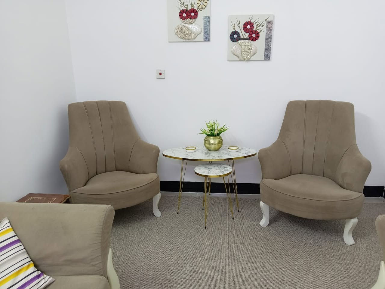 للبيع نضيفه 10مقاعد قنفات 2 وكراسي4
السعر 300 الف وبيها مجال


**إذا كنت صاحب هذا الإعلان وتريد حذفه لأي سبب، رجاءا أرسل رسالة إلى الدعم الفني**