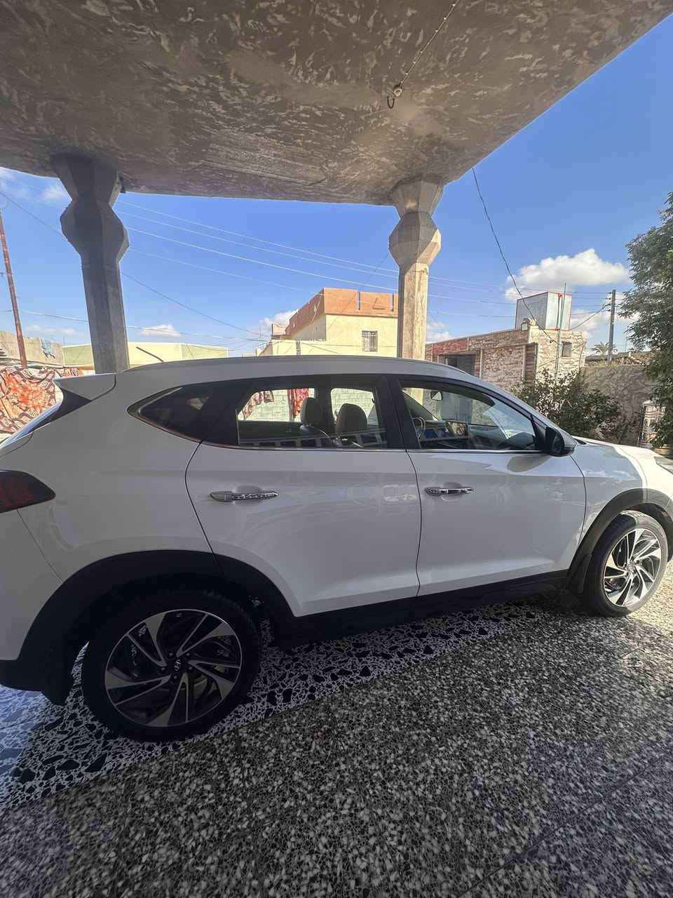 #توسان2019خليجي راقم اربيل دولي سنويه اوراقم
جديد ماشيه 95KM فقطر السياره جديده  مواصفات V
2-بصمه عدد 2 بصمه ابواب دخول ذكي V
2- مري شفط ثلاجه بل جكمجه ٧
3- حساسات خلفية ١٧
4-لايت زينون + VLED
5- كشافات كشن كهربائي
V
4 -6 دسك ٧
7- قبضات أبواب من الألمنيوم V
8- اريل
9- شاشة وسطيه+وكامره ٧
V Cruise مثبت السرعة -10
11-أوضاع القيادة Drive Mode (ايكو-سبورت-نورمال) V
12- قطعتين تبريد ٧
13فول فول تحكمات ستيرنج جهتين
ABS نضام -14
15-اشارة في المرايا الجانبية V
16-مخرج منفذ الطاقة
السياره جديده لإصبع ولا ضرب بيه مكان بارد شويه الاستفسار اتصل ***********
