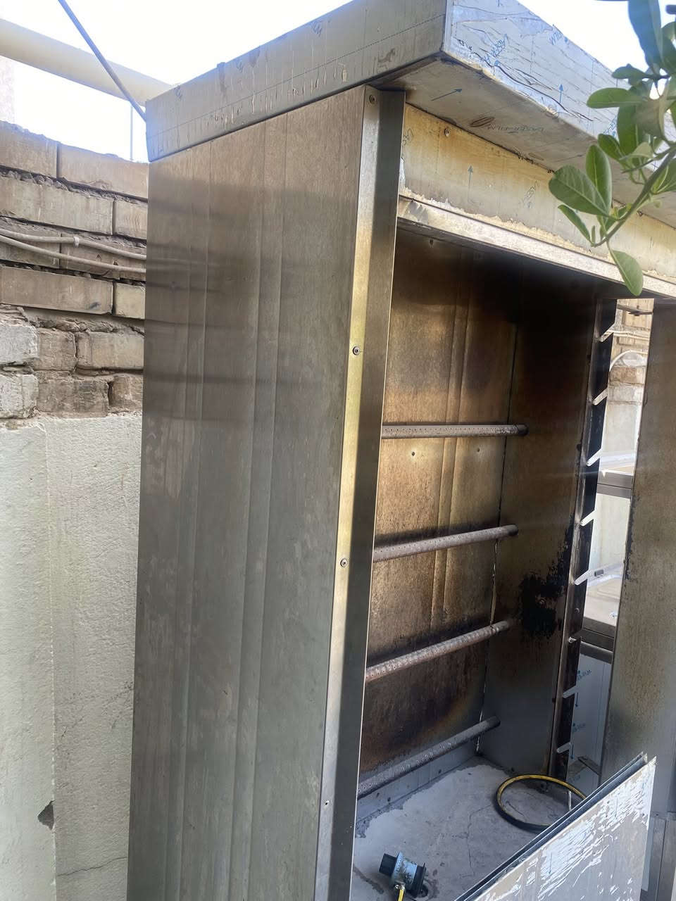 السلام عليكم
شوايه دجاج 
حميت 4 بلانكو
للبيع***********
واسط العزيزية 
ستعمال قليل كلش
