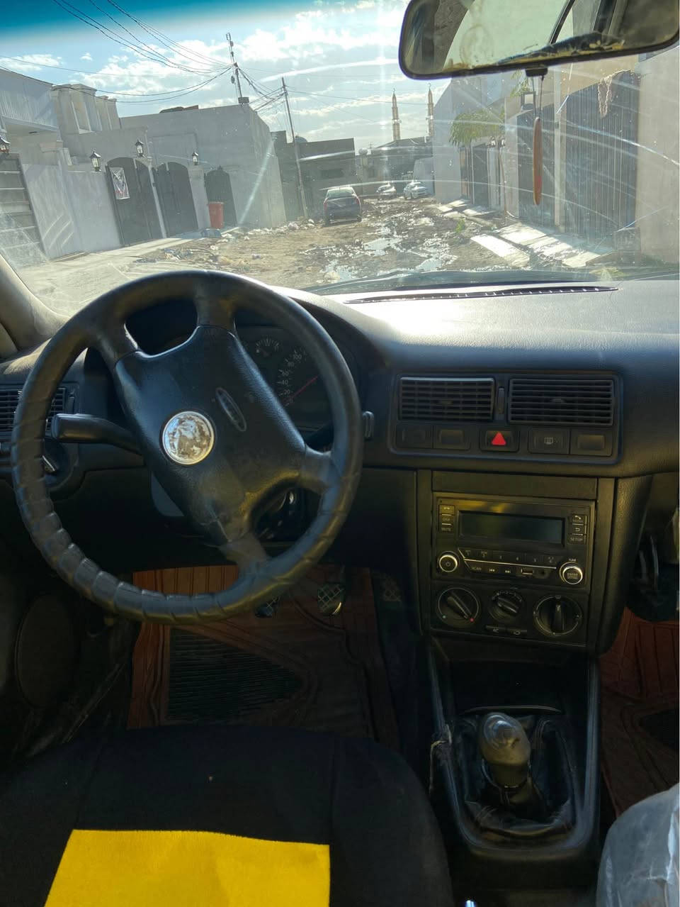 گولف مودیل ٢٠٠٧رەقەم کرکوک عندی ٢پتاقە بنزین گیر عادی بەشرت تحویل مکان کرکوک رەقەم موبایل
*********** كركوك, العراق
