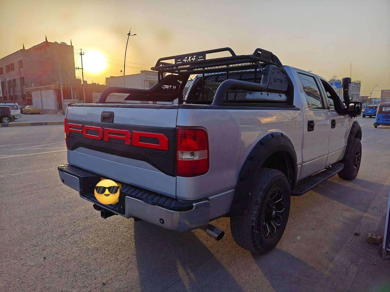 السلام عليكم عندي فورت أمريكي f150 البدي القصير الباب الطويلة المرغوبه تراك سياره جاهزه من كلشي طابه كلين للعراق بيه قطعه صبغ جاملغ امامي فقط ماواصله للغد مكينه كير تبريد صدر تايرات سياره خير من الله شاشه كامرة أمامي خلفي سياره مال جناي بس صار عندي ضرف  وريد أبيع بسيارة مراوس وفرق ميخالف السعر 130 وبيه مجال للشراي
للتواصل   ***********
