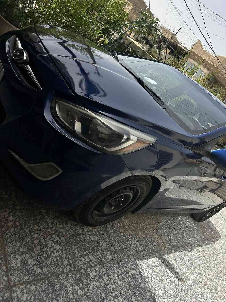 للبيع هونداي اكسنت هاش باك 2017 السعر 80 ورقه بيها مكانات صبغ قليله حادثها من امريكا باسمنه تحول ثاني يوم مكاني بغداد تقاطع درويش السيديه للاستفسار رقم الهاتف ***********
