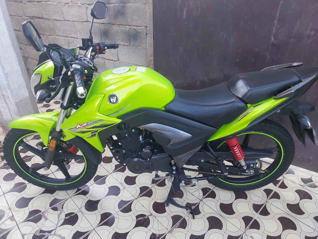 هاوجي ٢٣ مرقم بغداد
مطلوب مراوس بسيبي فور شرط مرقم


**إذا كنت صاحب هذا الإعلان وتريد حذفه لأي سبب، رجاءا أرسل رسالة إلى الدعم الفني**