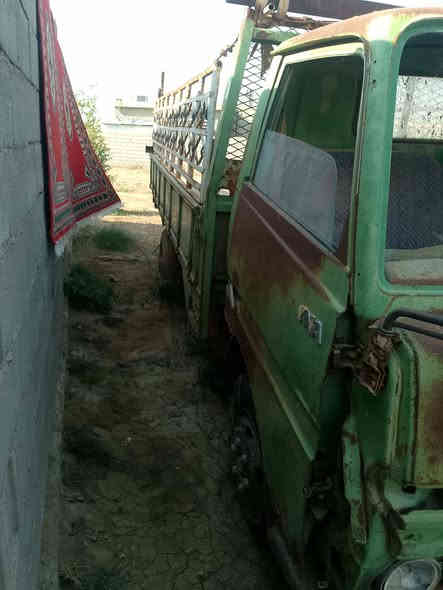 السلام عليكم
للبيع دانيه للبيع متروكه 
كيرها ومحركها مابيهن شي 
تحويل مباشر 
السعر ١٢ ورقه مكاني الرمادي ***********
