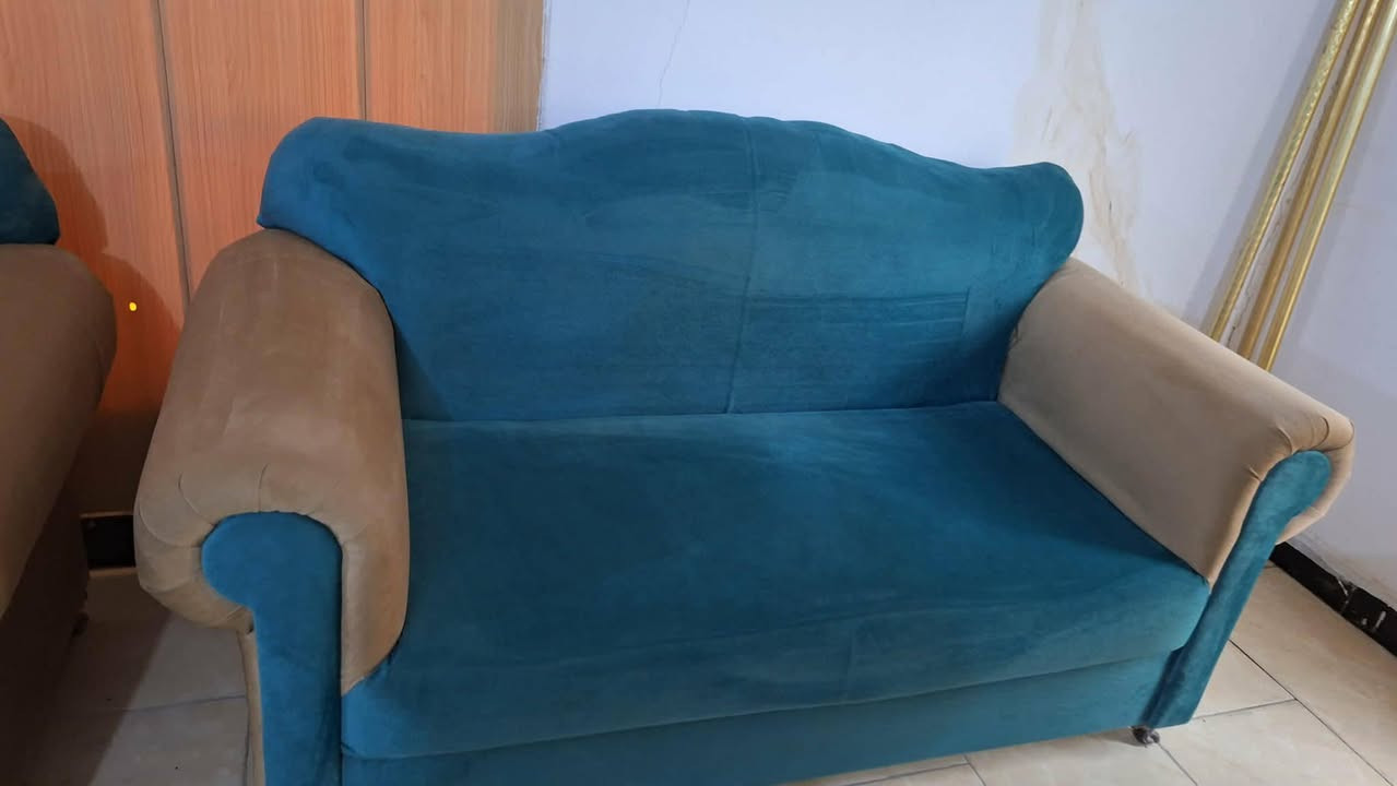 تخم تسكام نظيف وكل ضرر مابي ١٢مقعد ب٢٥٠ عنوان حله شارع ضغط حي ضباط
الحلة حي الضباط شارع الضغط العالي 
***********
