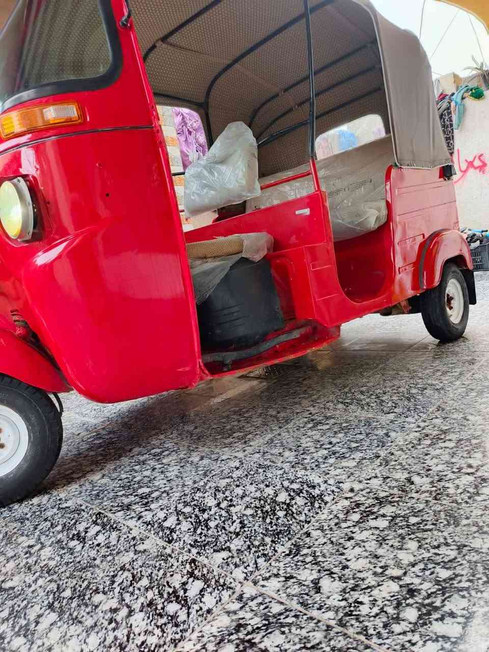 سلام عليكم  تكتك رقم ذقار 18 صبغ للجماليه صبغته حلوه بل صوار تبين مو حلوه اللون بس حلوه الله شاهد  لا تنقص لا تبخير عاوز ابو واري مال جادر *********** كوت حي لجودين
