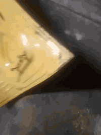 سلام عليكم جنطة سايبة للبيع العنوان بغداد تقاطع النهروان السعر اتصل الرقم ***********
