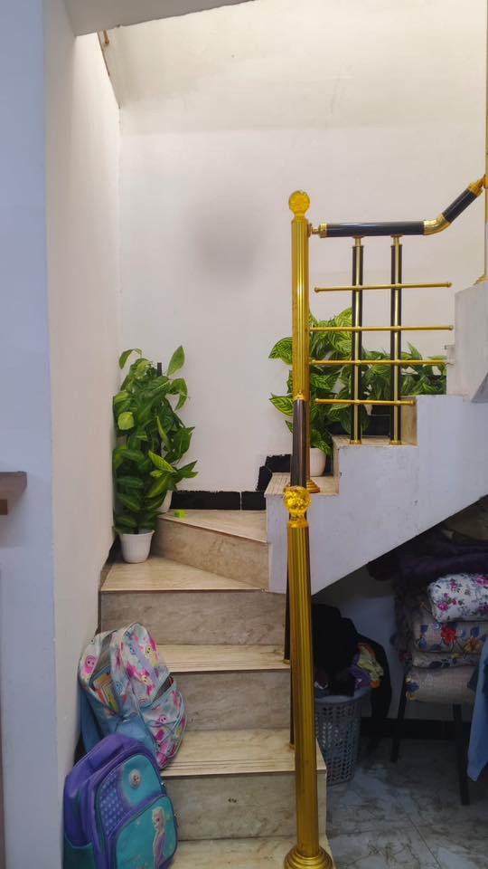 مشتمل للبيع بناء حديث يتكون من غرفتين وهول وملحقات في حي العامل محله ٢٠٨ زقاق ٧٢ رقم الدار ١١ مساحة المشتمل ٥٨ ونص للاستفسار الاتصال على الرقم 
***********
