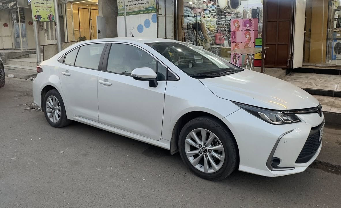 تويوتا كورلا GLI 2023 خليجي وكالة SAS
ماشية 69,500 كم 

محرك 1,800 cc 

السيارة ضمان شركة ساز 

• الفئة GLI (كامل مواصفات عدى فتحة السقف ) 

• مري شفط + حساسات امامية وخلفية 8 

• اللون ابيض صدفي 

• السعر 180 ورقة 

للاستفسار على الخاص او رقم الهاتف 

***********
