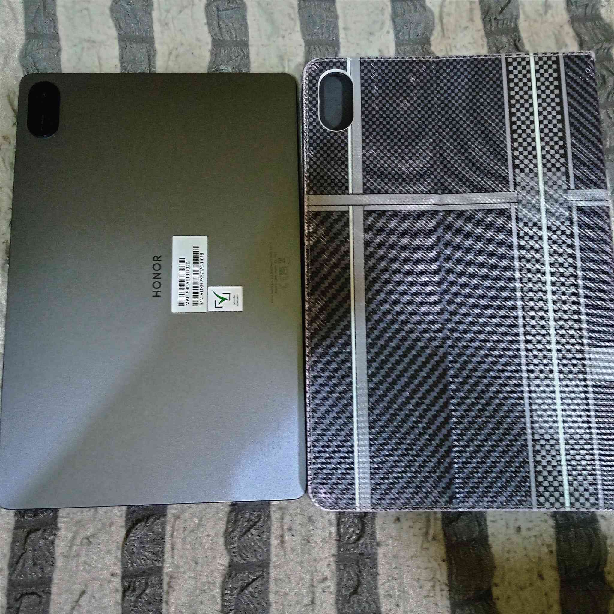 السلام عليكم ورحمه الله وبركاته
هونر باد x8a للبيع
ملحقات كامله شاحنه وكيبل وحافضتين ولزگة شاشه
كارتونة الجهاز موجوده وكلشي 
ما صار فتره من أخذته جديد ولهسه جديد
السعر 185 وبي مجال قليل
***********
عنواني بغداد المحموديه ناحية اللطيفيه
