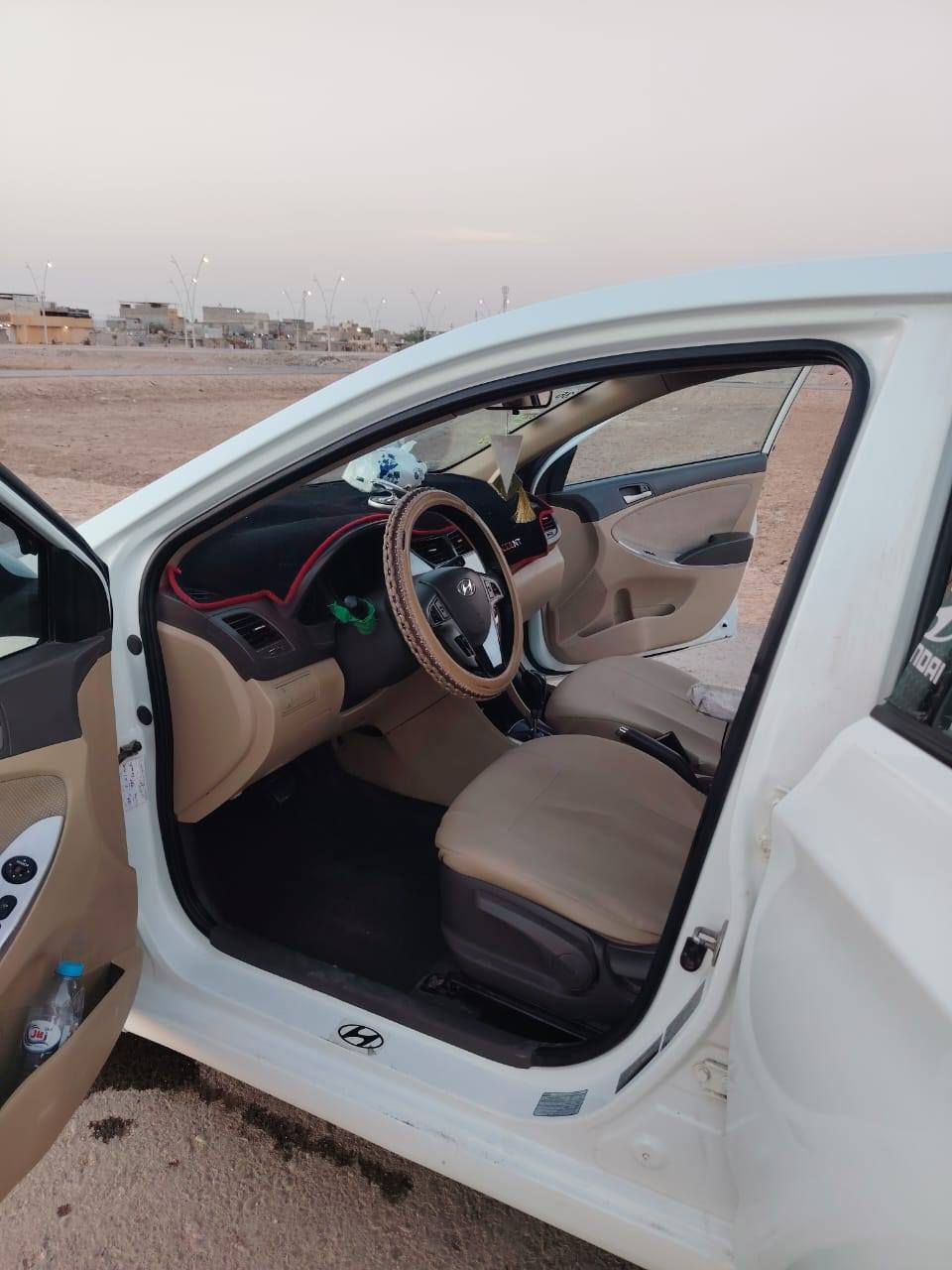 يالله السلام عليكم اكسنت ٢٠١٥ خليجي بيهه صبغ باب وجاملغ صفحت العبري ولاباقي كفاله السياره جاهزه للخير كير مكينه حداديه تبريد تخم تاير التصال على الرقم *********** واساب موجود السعر ٩٠$
