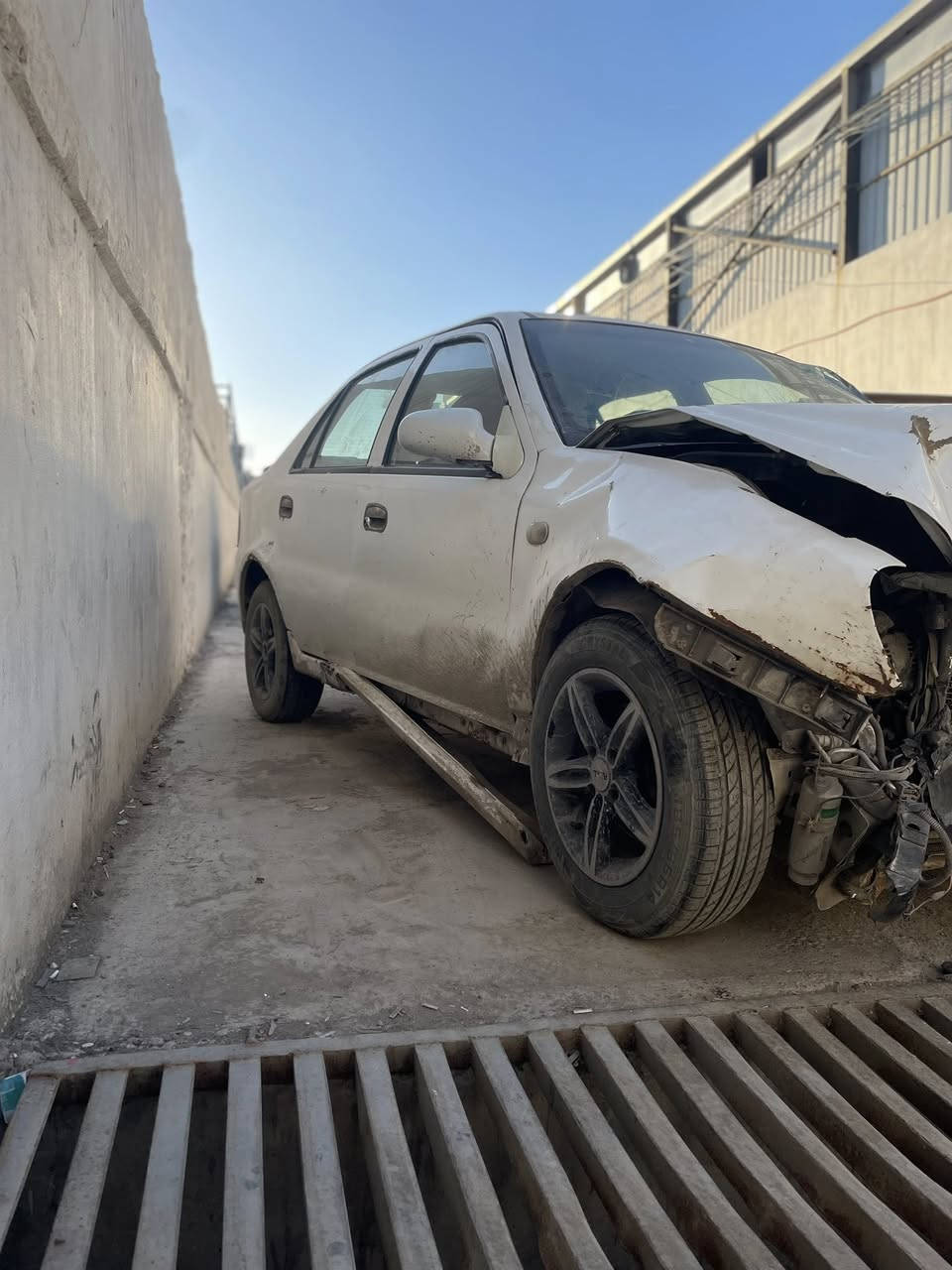 للبيع 2013كيرشرط محرك بي اثر دخان كابون بانزين بدون صبغ السيارة اساسه نضيف السعر 28 وبيها مال للاستفسار التصال على الرقم اسيا ***********كورك***********
