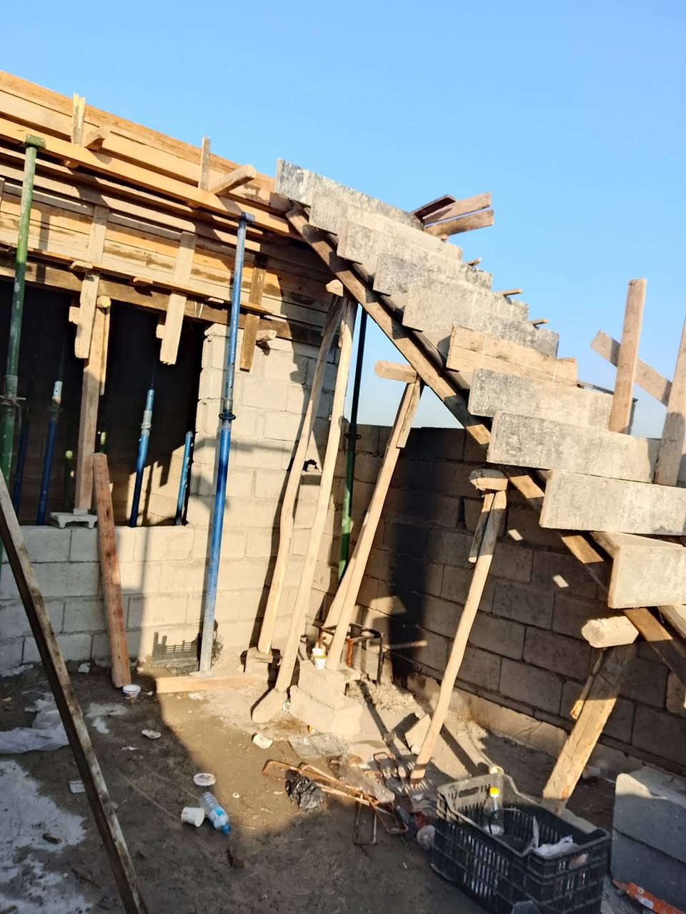 بناء تسليم هيكل مواد عمل  ***********
