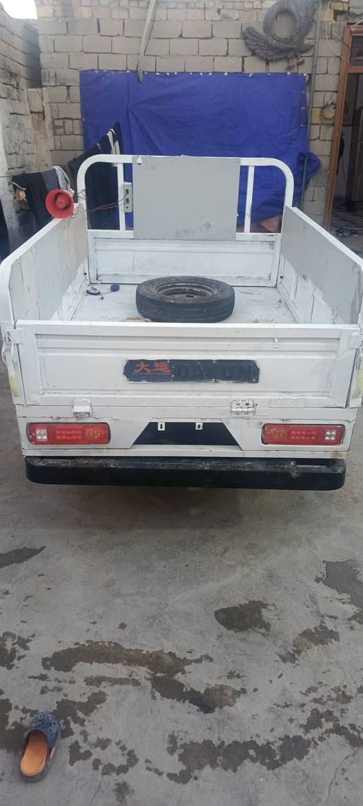 سلام عليكم ستوته ديوان مديل 17اوراق صوليه بدي مصبوق ستوته كمامله ما ناقصه شي سعر 1300 
رقم ***********
