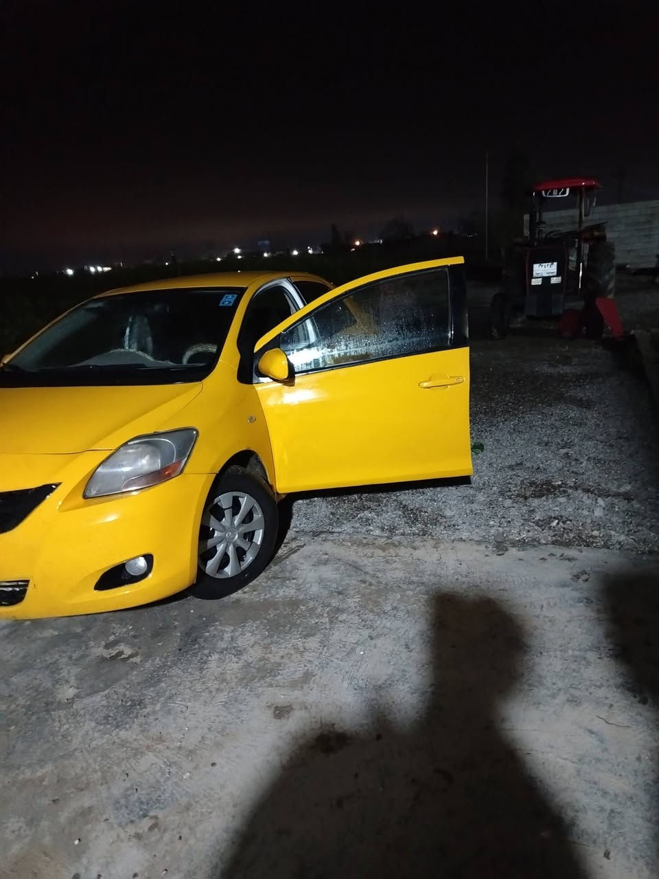 سلام عليكم
سياره يارس موديل ٢٠٠٨ للبيع تكسي

كلشي ماناقصها كير اتوماتيك 

رقم صلاح الدين دولي سعرها ٧٨ وبيها مجال 

*********** مكاني كركوك قضاء الدبس
