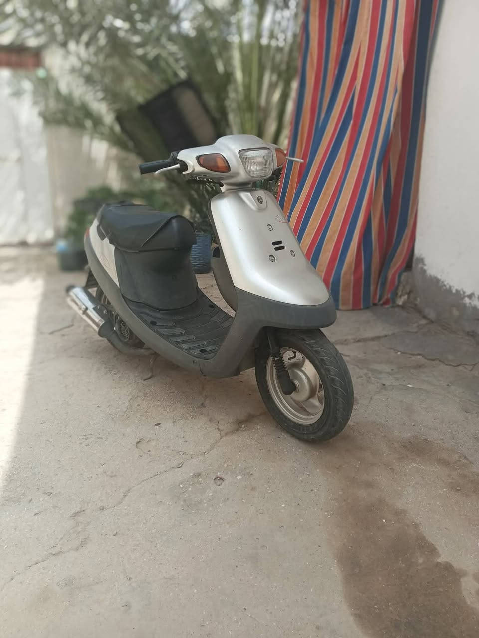 مكلف بل نشر
دراجة بطة Yamaha  

 حاوية نضيفة مكينة فحل 
استخدام شهر 
صارنصه رياضي 
السعر 650
رقم صاحب الدراجه ***********
