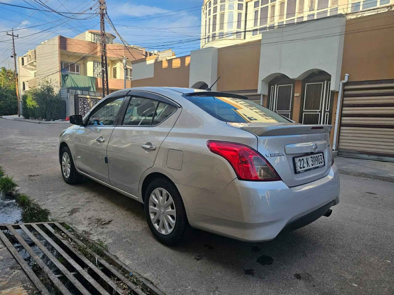 نيسان فيرسا 2017 فول توماتيك ماشية 74 مع كابون بانزين شرط الوكاله والتحويل السعر: 104الرقم اسيا: *********** الرقم كورك: ***********
