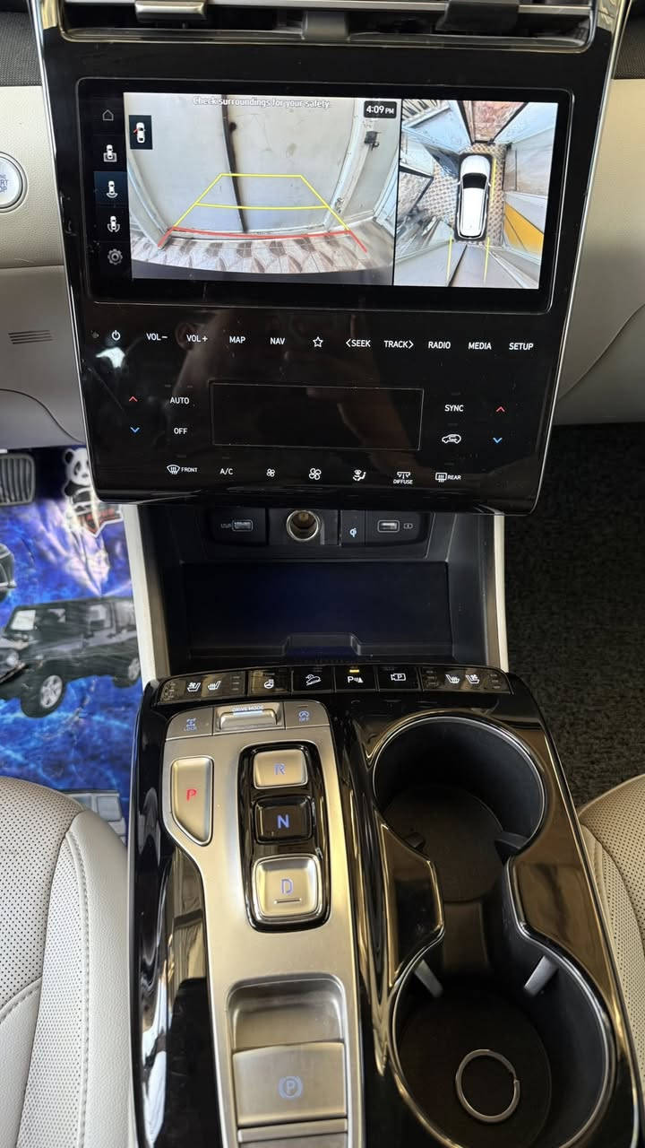 السلام عليكم
توسان 2024 وارد أمريكي فول مواصفات
اعلى مواصفات بالتوسان مكينه 2500 بانزين
مراوس او بيع
ماشيه 32KMالف
بيها 5 قطع صبغ بدون لغد وشاصي ايرباك برده فقط
مكانها بغداد 
***********
