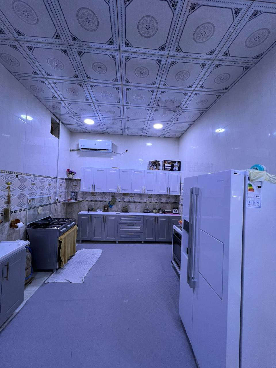 دار سكن بمساحة 150م
طابو ملك صرف زراعي عراقي نموذج 25
البناء حديث وشغل مرتب والواقع أجمل .
#يحتوي :: كراج صحيات خارجية استقبال مطبخ صالة 
صحيات داخلية غرفتين منام درج مؤدي للسطح مع منور
اساس وسقف #كونكريت شارع 10م تبليط .
مدارس مشي سناتر ماء كهرباء منطقة سكنية وخدمية
يبعد عن طريق الوسطي 150م .
📍 إبي الخصيب - طريق الوسطي - قرب مدرسة الصفراء
#السعر_المطلوب :: 90 مليون قابل للتفاوض 
#للأستفسار :: 
***********
