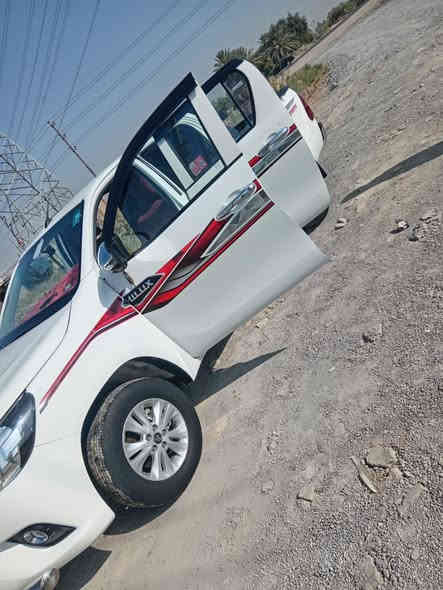 فلاونزه (هاي لوكس)موديل٢٣        /ماشيه٢٥الف كم/ رقم بغداد دولي ، تحويل مباشر، مكفوله كفاله عامه،
  السعر٢٧٥ وبيها مجال..
رقم هاتف *********** 
م/ مكلف ب النشر..
