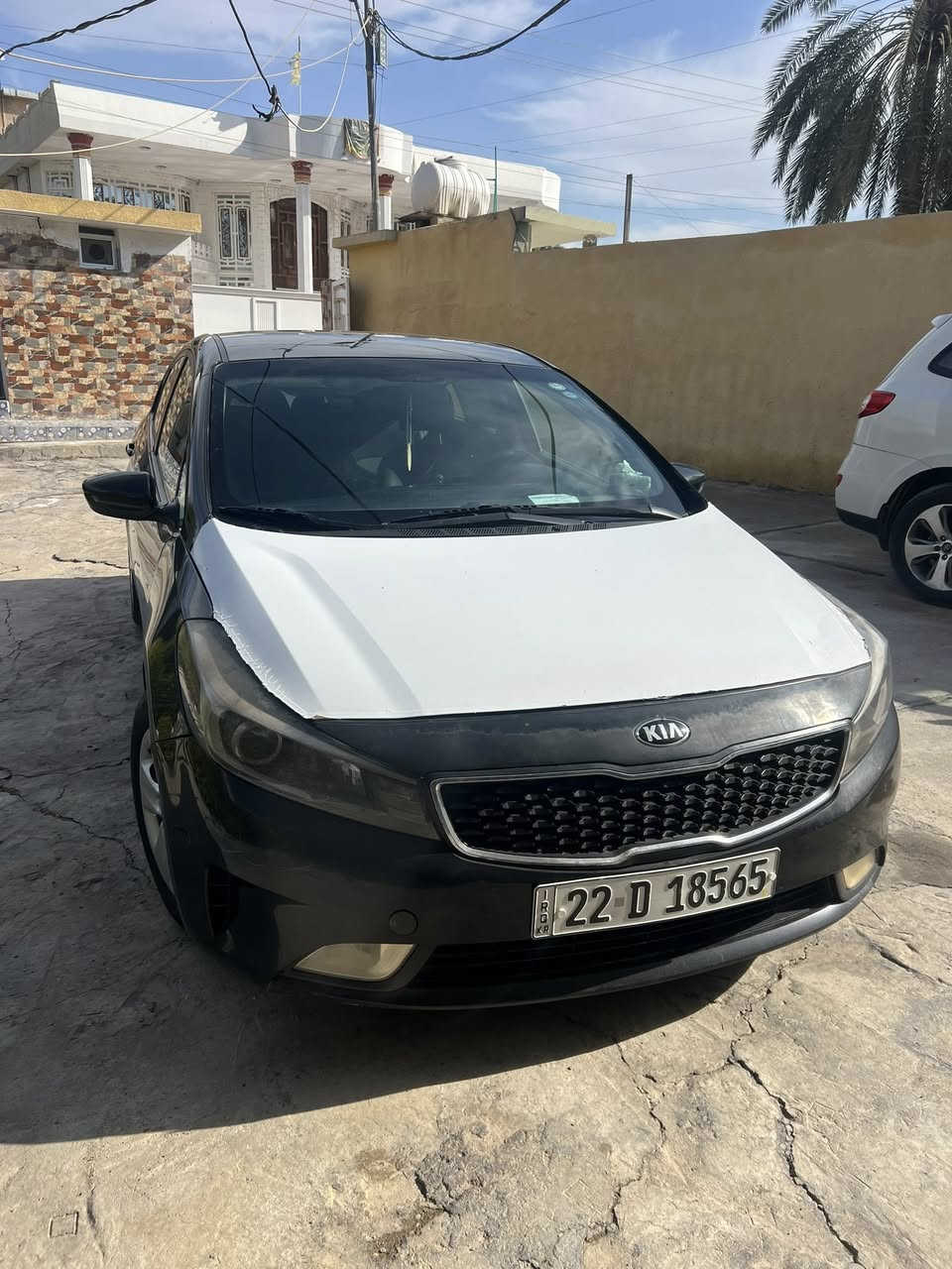 السلام عليكم
فورتي 2018

بيه قطعتين بنيد وجاملغ 

مكينه 2000دوش 

واسط صويره 
السعر 

 

 ***********
