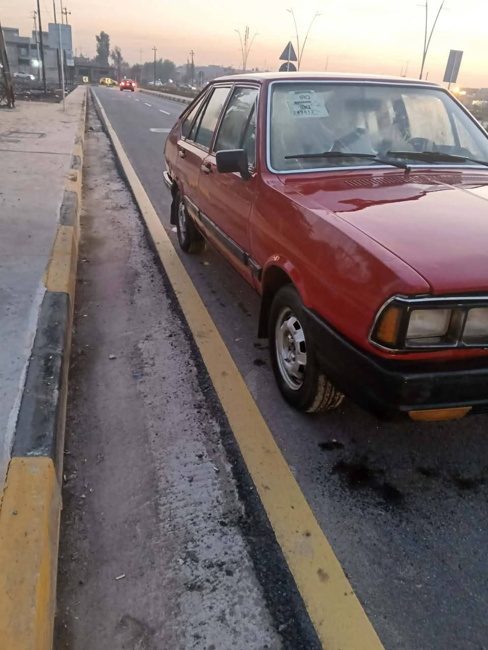 السلام عليكم برازيلي رقم الماني 
كوبون بنزين بيها ويرمنيه شغاله تدفئه شغاله 
شرط التحويل من الشرعي  /***********(***********)سعر 24وبيها مجال للطيبين
