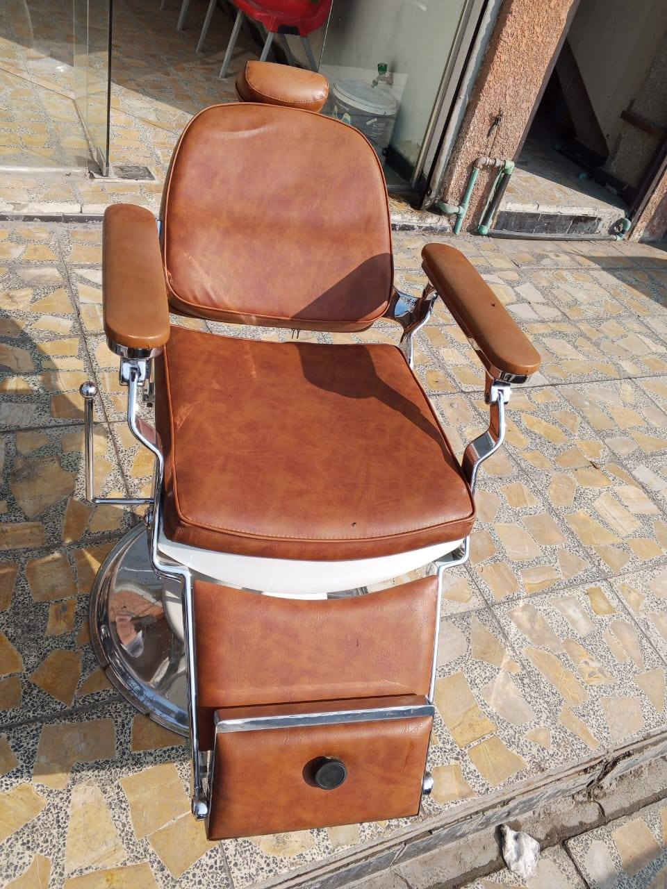 سلام عليكم للبيع مدينة الصدر قطاع 24مجاور مجمع الصادق للدوات السيارات التفاصيل داخل  الفديو ***********
