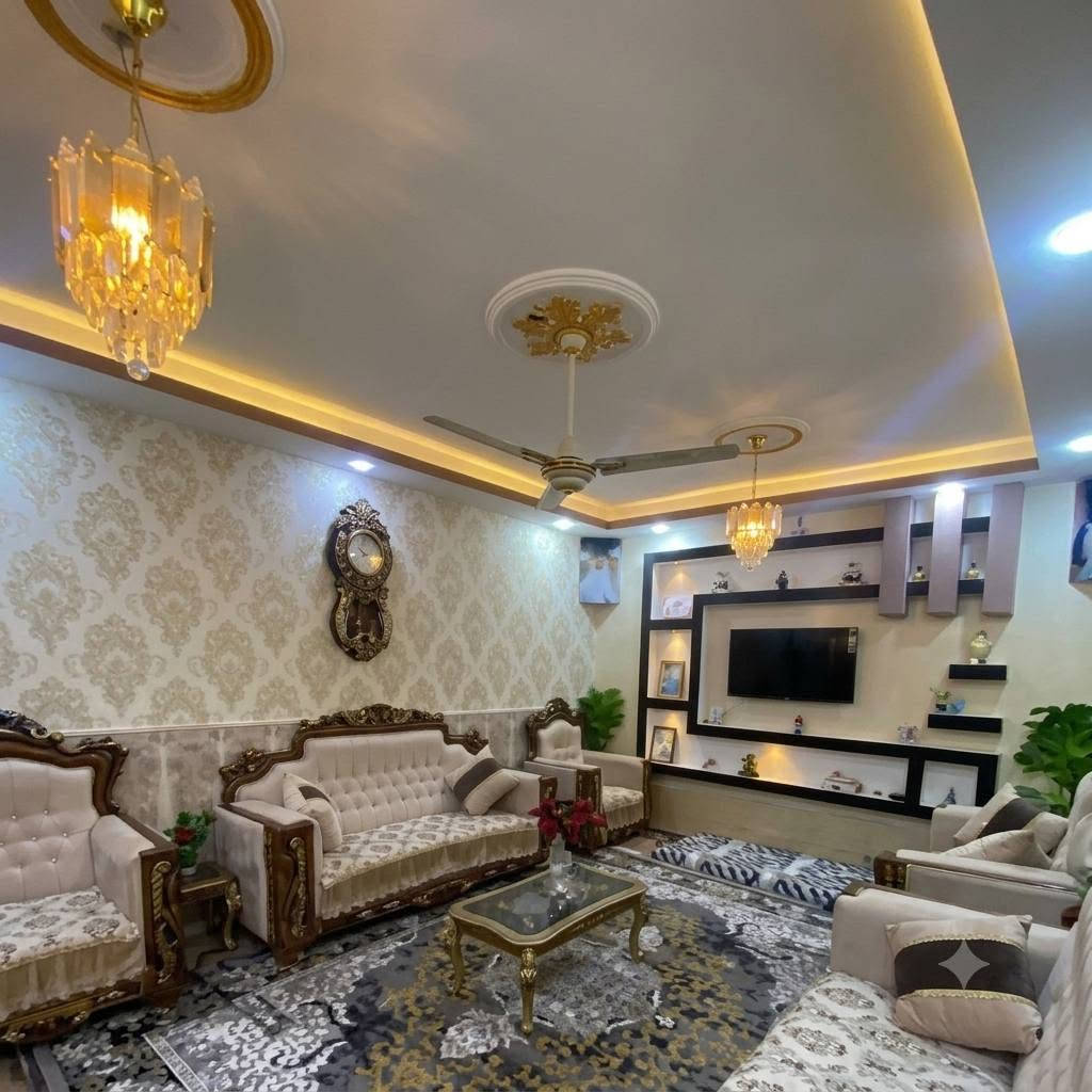 للبيع نقد  او المراوس او اقساط  
بيت 100متر مربع 10×10طابقين الطابق الارضي يتكون من طرمة  ومطبخ كبير وحمام وأستقبال وصاله كبيره وغرفه نوم وحمام داخلي  وصحيات عدد 2  والطابق الاول يتكون من غرفه وصاله وحمام وسطح كبير البناء طابوق سقف صب الأرضيه بورسلين والجدار سيراميك وسقفوف مغربيه جميع الخدمات متوفره نوع العقار زراعي سند 25 
العنوان الجاير قرب صيدليه صافي الصفا بنص السوق صاير 
لتواصل خاص او واتساب
مكتب المنارة الحولي 100
*********** قاسم
