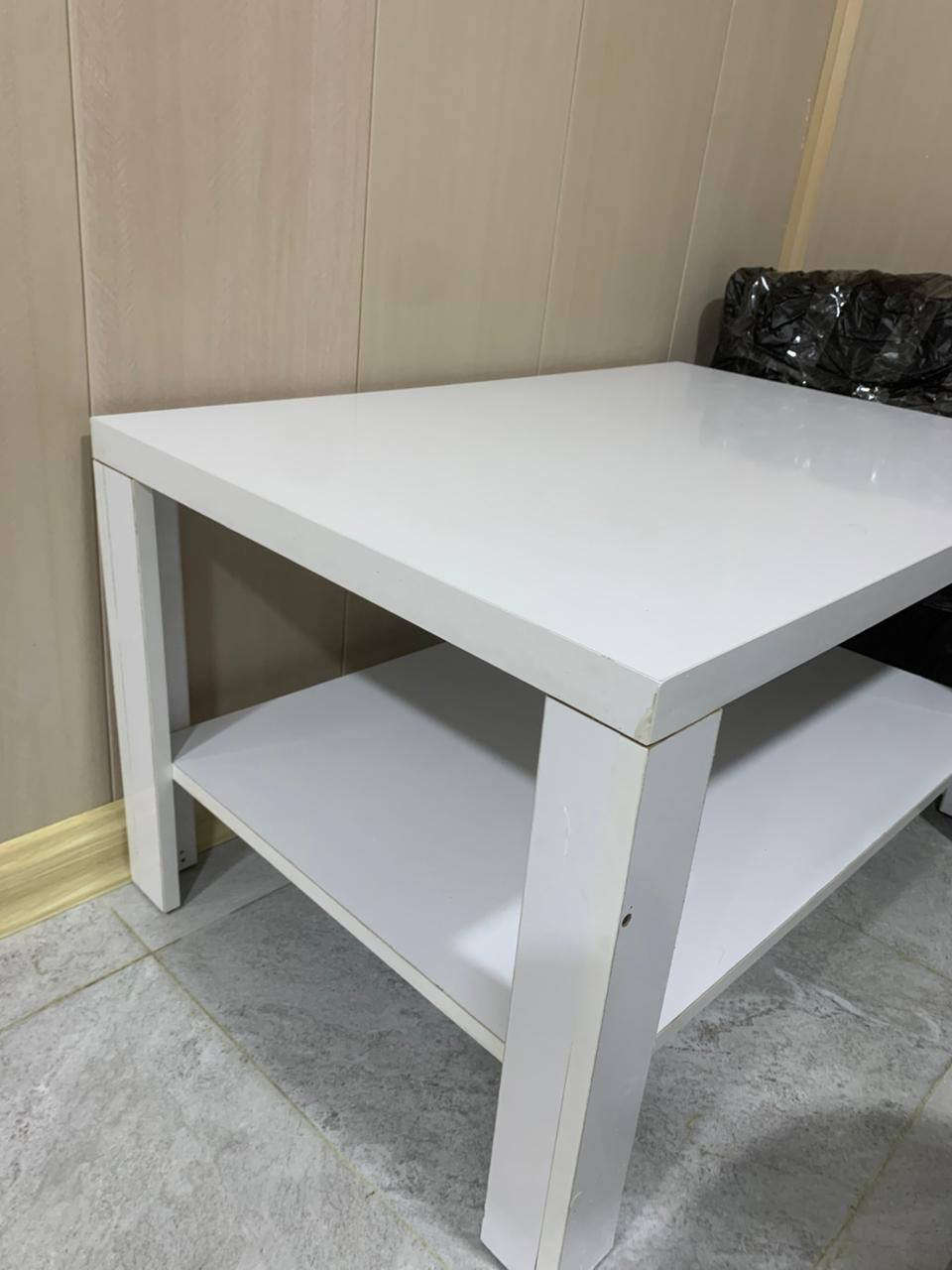 السلام عليكم
الطبلة ٤٠
ميز الطعام ٢٠٠ ينفتح يصير اكبر
المايكرو ٨٥
الطباخ ٢٥٠
***********
