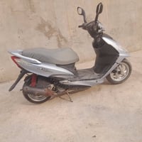 دراجه سيام فايتر محرك ١٥٠ نكره سلف دراجه نضيفه محرك مامفتوح  باتري جدي...